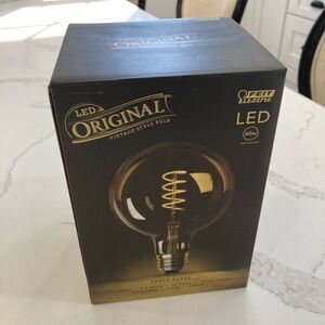 LED Original Vintage Style Dimmable Bulb - Amber Glass 60w
